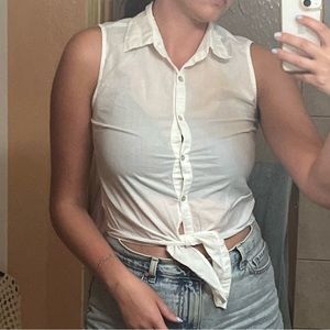 Forever 21 Sleeveless Tie Waist Crop Top Blouse